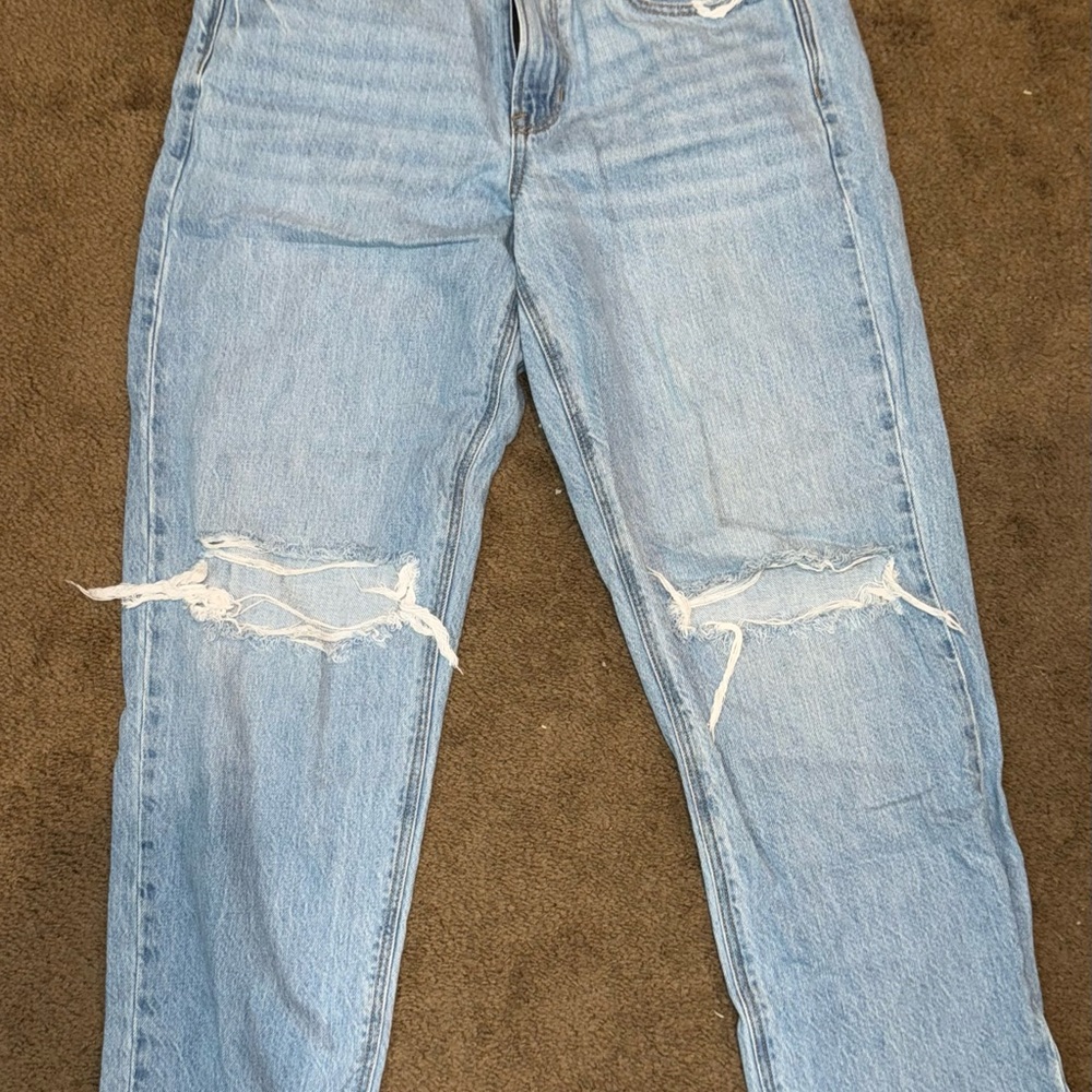 American Eagle Light Blue Jeans
